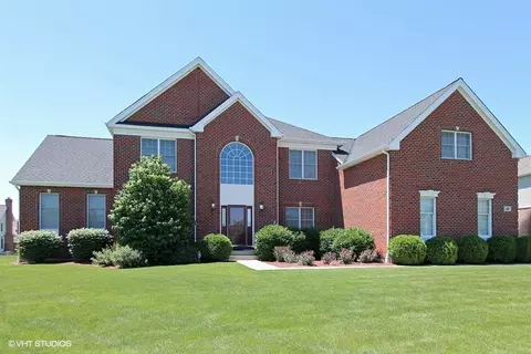16 Olympic Dr, South Barrington, IL 60010