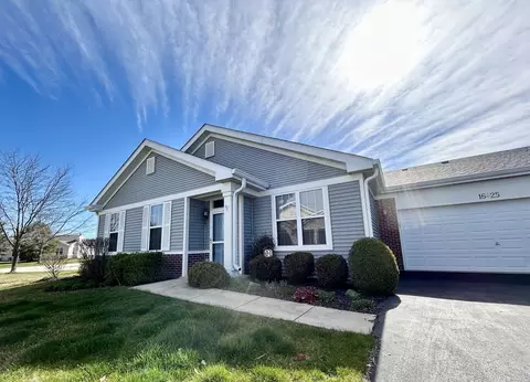 16425 Crescent Lake Dr, Crest Hill, IL 60403