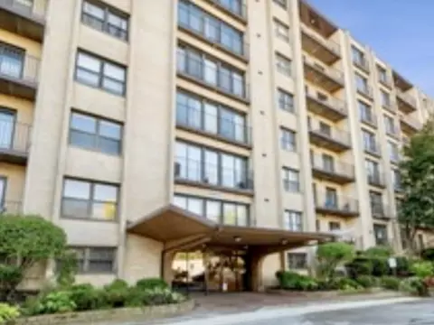 4601 W Touhy Ave #504, Lincolnwood, IL 60712