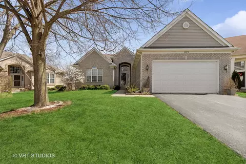 3079 N Forrest Hills Ct, Wadsworth, IL 60083