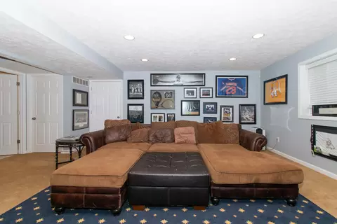 Living - 6 Grape Vine Ln, Bloomington, IL 61704 photo 13 of 13