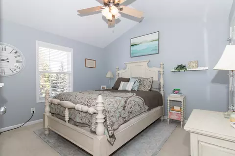 Bedroom - 6 Grape Vine Ln, Bloomington, IL 61704 photo 4 of 6
