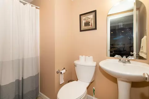 Bath - 6 Grape Vine Ln, Bloomington, IL 61704 photo 5 of 5