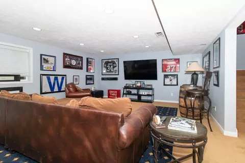 Living - 6 Grape Vine Ln, Bloomington, IL 61704 photo 10 of 13