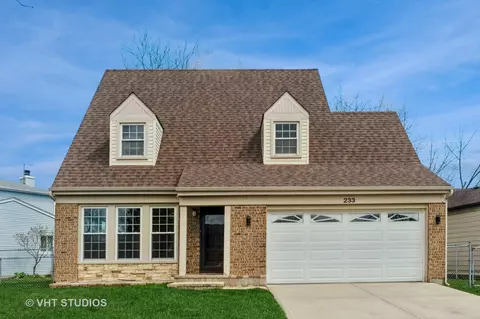 233 W Lakeside Dr, Vernon Hills, IL 60061