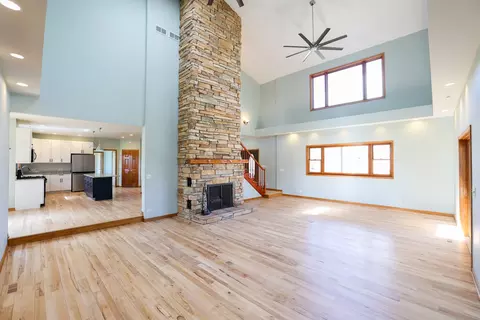 3613 Greenleaf Ct, Spring Grove, IL 60081 photo 2