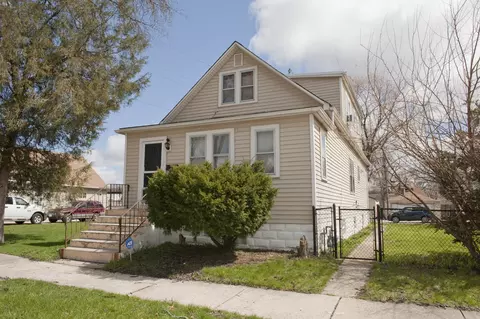 45 Hyde Park Ave, Bellwood, IL 60104