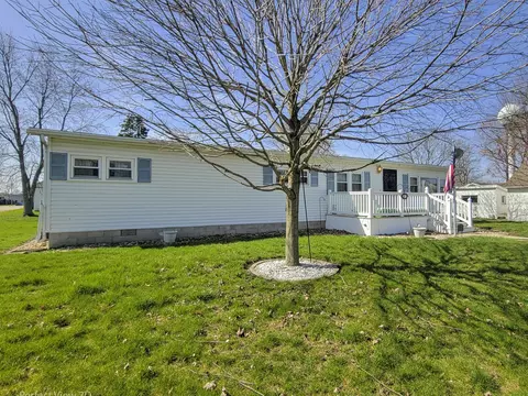 225 Lynn St, South Wilmington, IL 60474