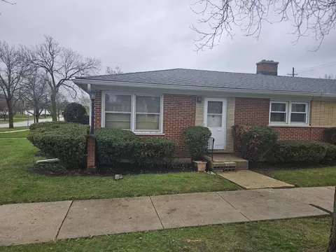 127 W Ash St #A, Lombard, IL 60148
