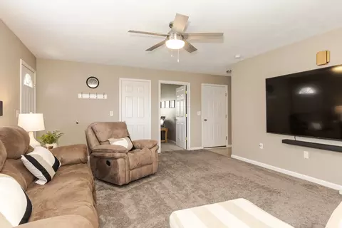 Living - 313 Burcham Dr, Le Roy, IL 61752 photo 2 of 4