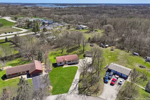 View/Area - 6702 Chillems Dr, Spring Grove, IL 60081 photo 2 of 5