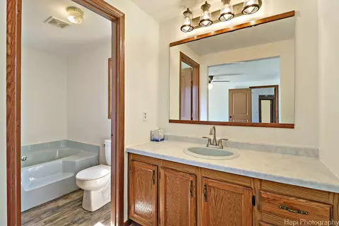 Bath - 6702 Chillems Dr, Spring Grove, IL 60081 photo 1 of 4