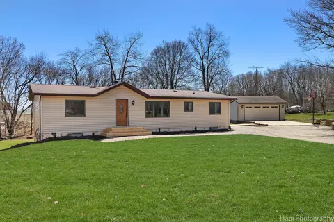 6702 Chillems Dr, Spring Grove, IL 60081