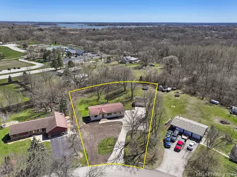 View/Area - 6702 Chillems Dr, Spring Grove, IL 60081 photo 1 of 5