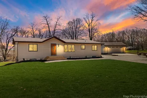 Exterior - 6702 Chillems Dr, Spring Grove, IL 60081 photo 7 of 7