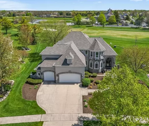 2407 Fawn Lake Cir, Naperville, IL 60564
