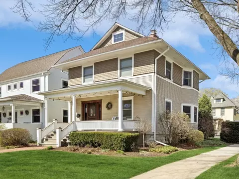 302 8th Ave, La Grange, IL 60525