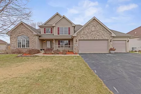 6112 Schaumburg Ln, Roscoe, IL 61073