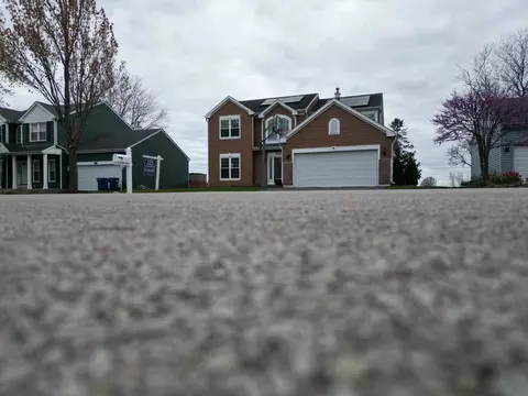 Exterior - 2059 Westridge Blvd, Bartlett, IL 60103 photo 2 of 14
