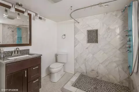 726 E 104th Pl, Chicago, IL 60628 photo 14