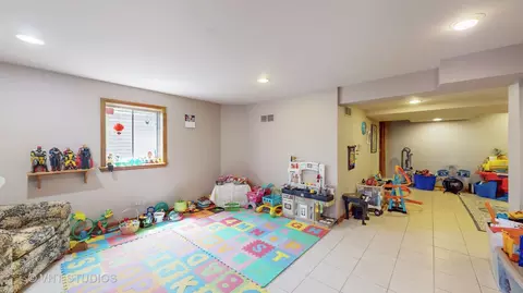 Other - 1805 Beloit Ct, Naperville, IL 60565 photo 8 of 9