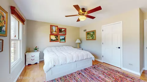 Bedroom - 1805 Beloit Ct, Naperville, IL 60565 photo 5 of 5