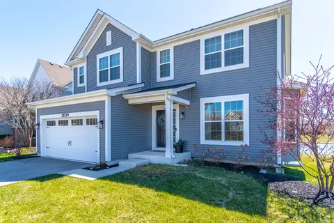 Exterior - 25729 Roundstone Ave, Plainfield, IL 60585 photo 4 of 12
