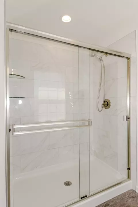 Bath - 25729 Roundstone Ave, Plainfield, IL 60585 photo 4 of 10