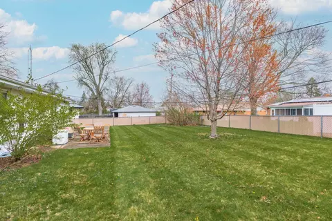 220 Ivanhoe Way, Bloomington, IL 61701 photo 22