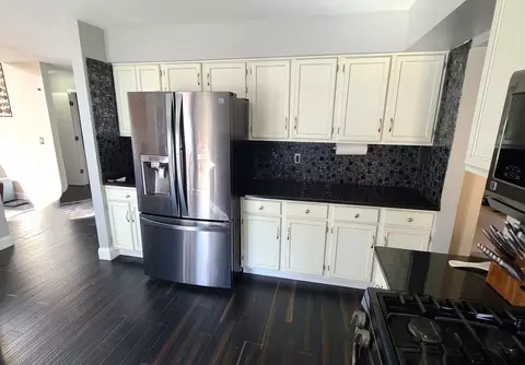 Kitchen - 13653 S Kendall Dr, Plainfield, IL 60544 photo 2 of 2