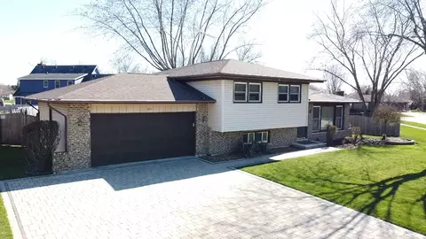 1211 Will Dr, Lockport, IL 60441