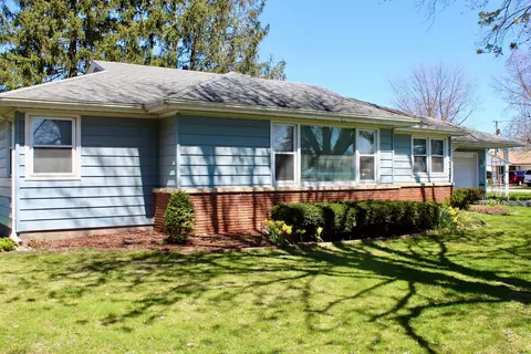 1115 W Walnut St, Kankakee, IL 60901 photo 2