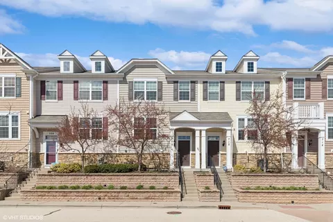 710 E Wing St, Arlington Heights, IL 60004