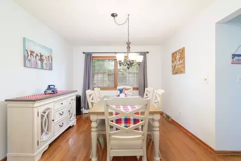 Dining - 906 Read St, Lockport, IL 60441 photo 3 of 3