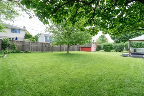 Exterior - 906 Read St, Lockport, IL 60441 photo 5 of 8