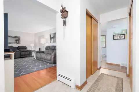 Entry Way - 906 Read St, Lockport, IL 60441 photo 1 of 1