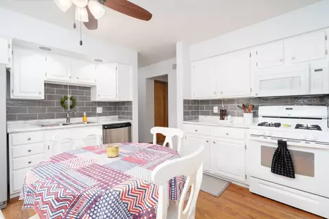 Kitchen - 906 Read St, Lockport, IL 60441 photo 2 of 2