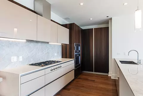 Kitchen - 363 E Wacker Dr #2607, Chicago, IL 60601 photo 4 of 6