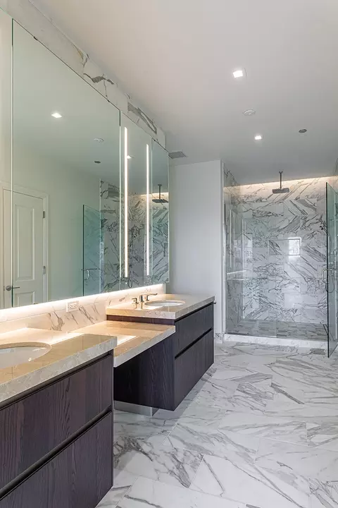 Bath - 363 E Wacker Dr #2607, Chicago, IL 60601 photo 1 of 3