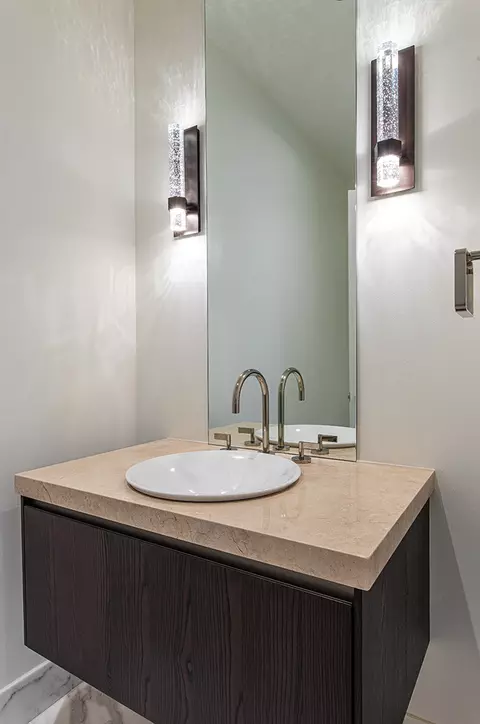 Bath - 363 E Wacker Dr #2607, Chicago, IL 60601 photo 3 of 3