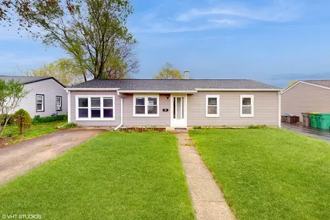 613 Montrose Dr, Romeoville, IL 60446