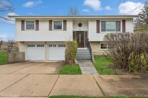 9001 E Prairie Rd, Evanston, IL 60203
