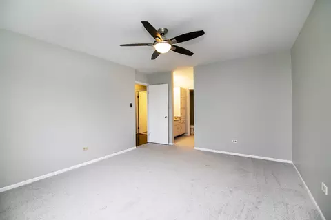 242 Stanhope Dr #D, Willowbrook, IL 60527 photo 14