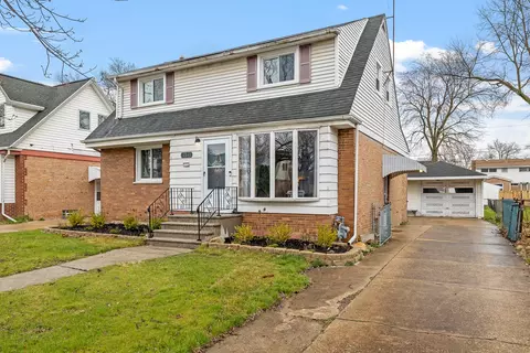 17533 Greenbay Ave, Lansing, IL 60438