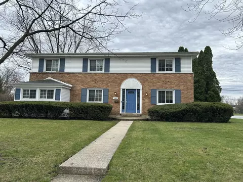 1445 Hackberry Rd, Deerfield, IL 60015