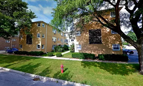 3806 Ruby St #3W, Schiller Park, IL 60176