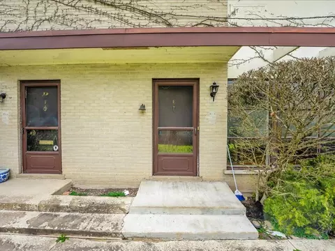 Exterior - 930 Green Bay Rd #E, Glencoe, IL 60022 photo 7 of 10