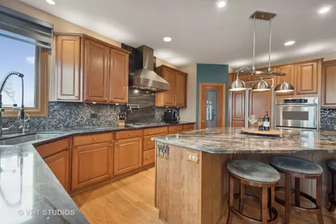 Kitchen - 671 Brookside Ave, Algonquin, IL 60102 photo 1 of 4