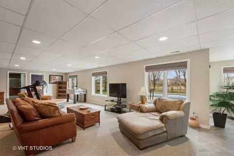 Living - 671 Brookside Ave, Algonquin, IL 60102 photo 3 of 3
