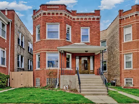3024 N Davlin Ct, Chicago, IL 60618